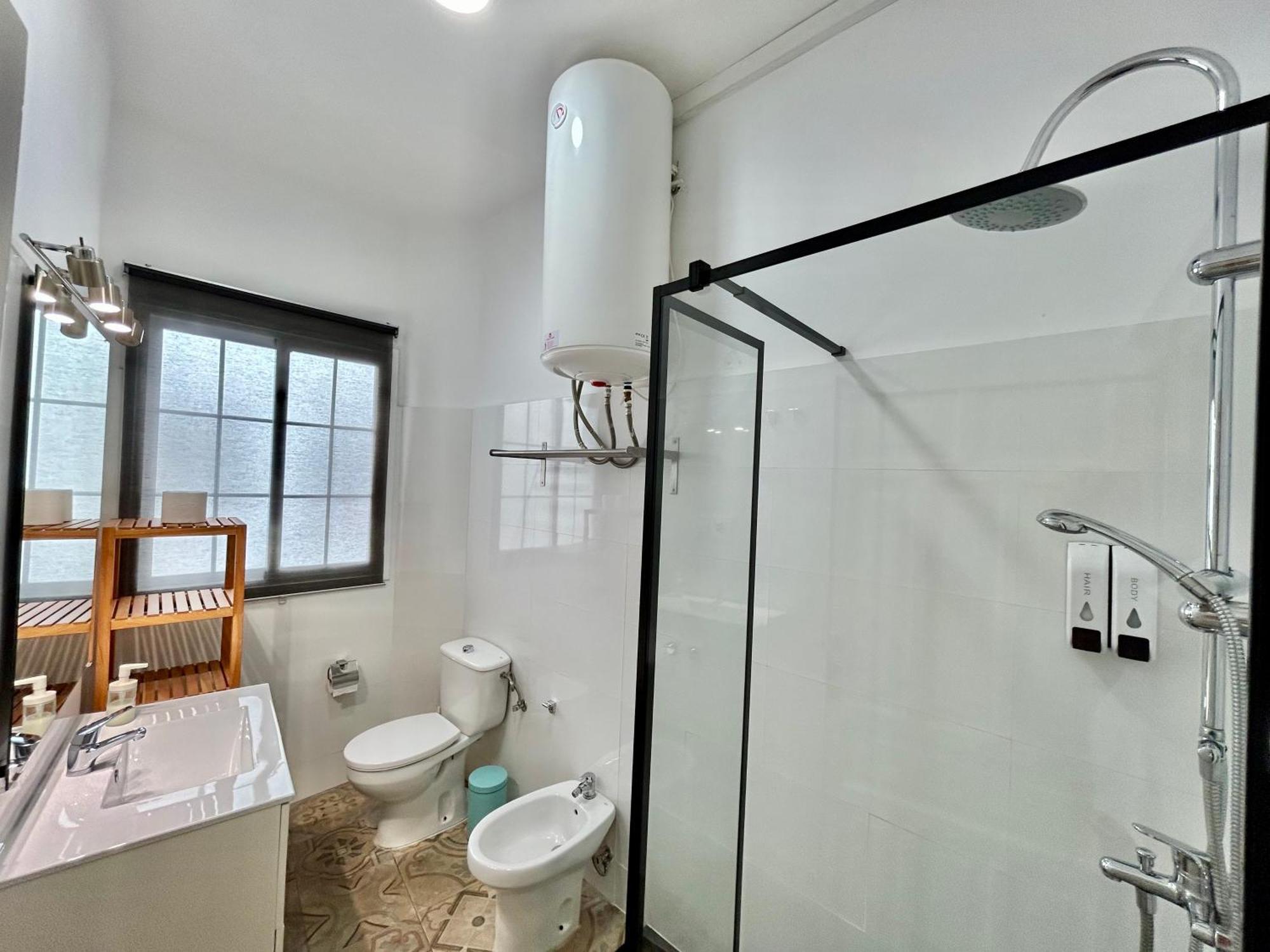 Acogedor Apt 8Pax 4Bdr 2Bth - Cozyhomesevilla1 Extérieur photo