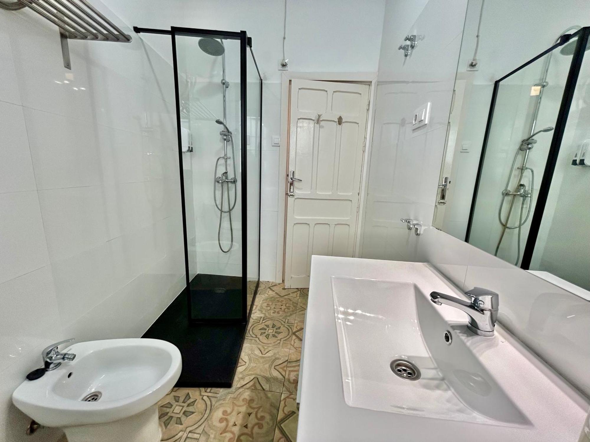 Acogedor Apt 8Pax 4Bdr 2Bth - Cozyhomesevilla1 Extérieur photo