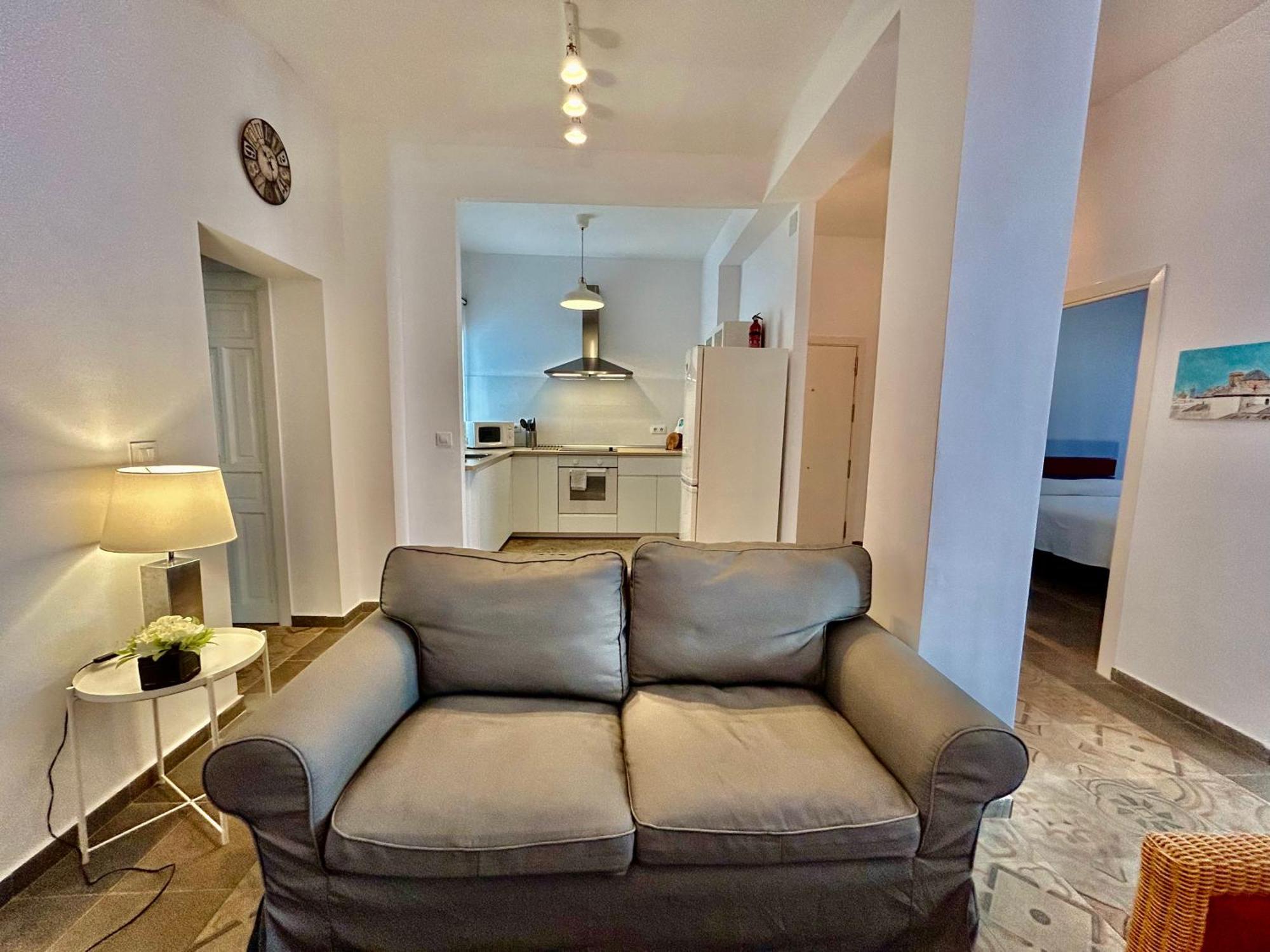 Acogedor Apt 8Pax 4Bdr 2Bth - Cozyhomesevilla1 Extérieur photo