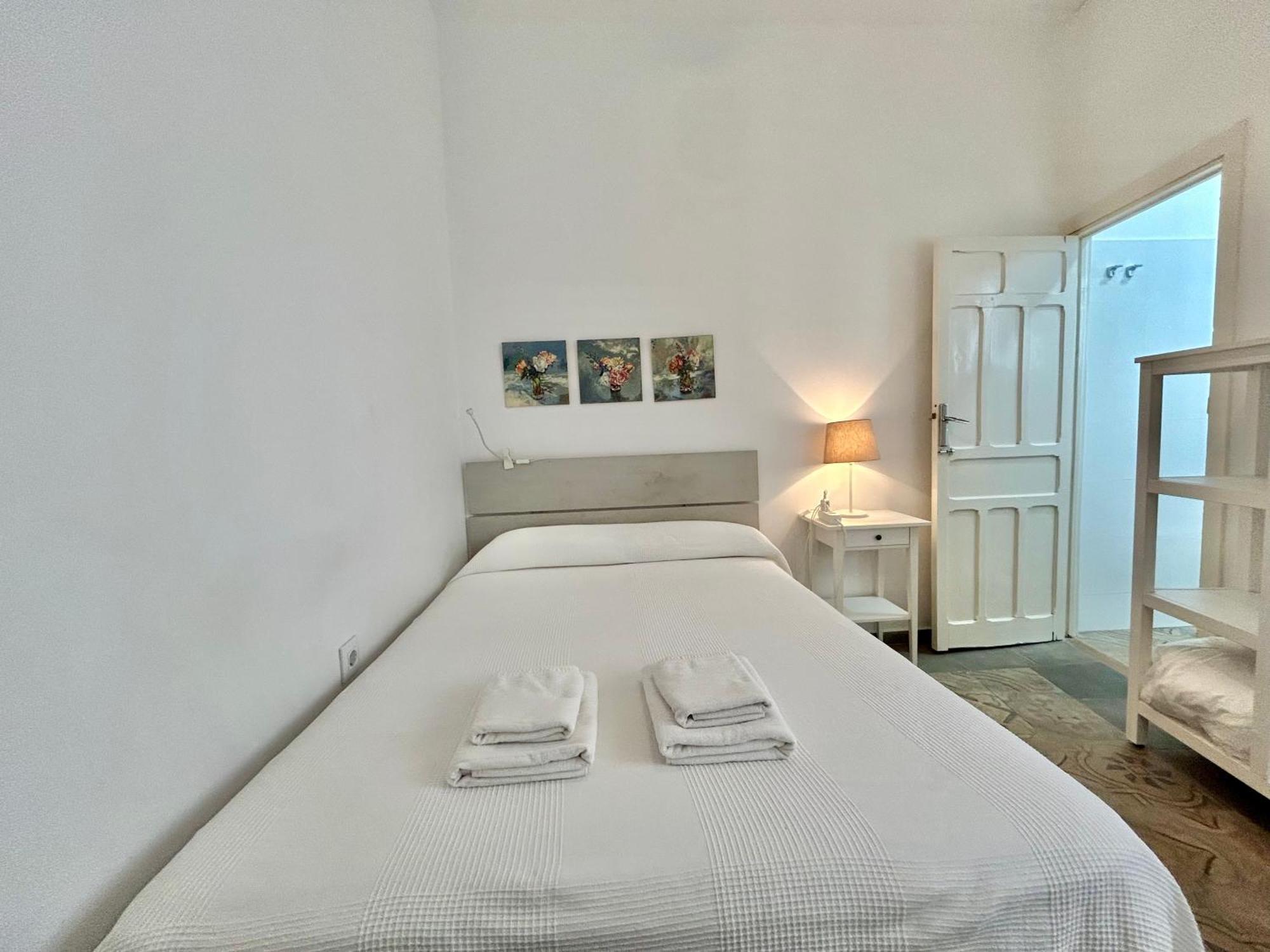 Acogedor Apt 8Pax 4Bdr 2Bth - Cozyhomesevilla1 Extérieur photo